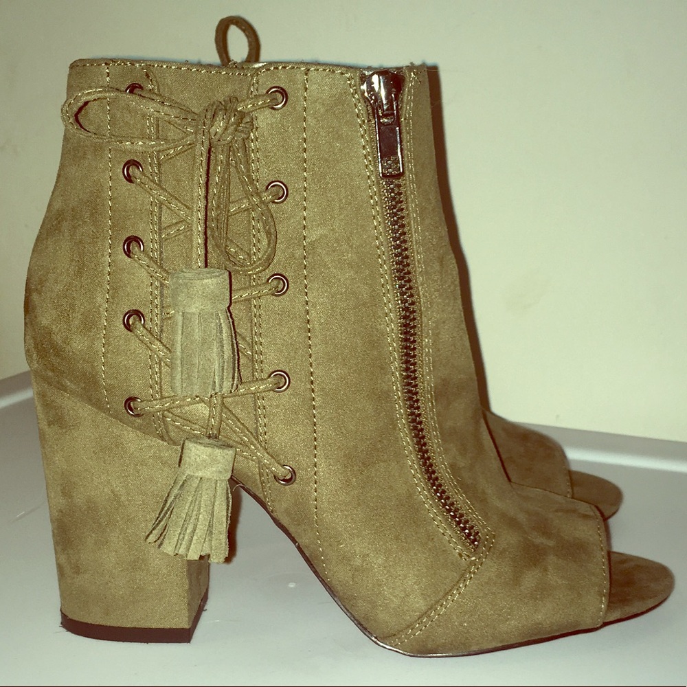 Green peep toe booties 7.5